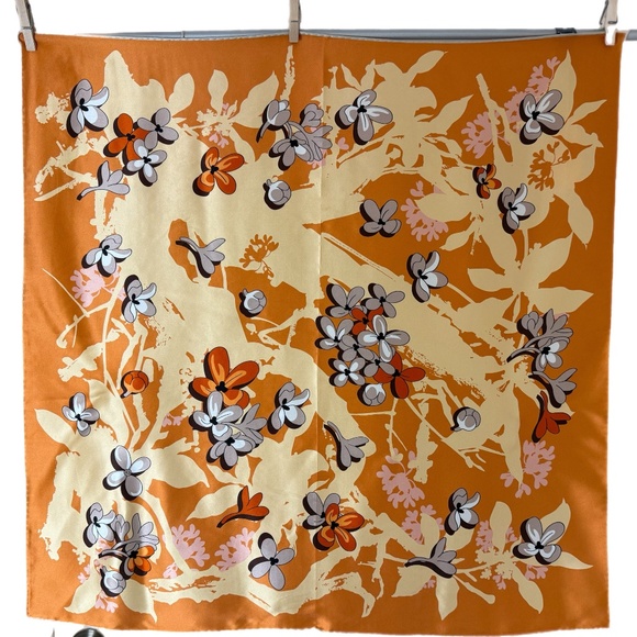 Baoshidi 100% Mulberry Silk Scarf – New with Tags & Box - Picture 3 of 13